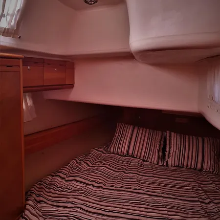 Mar Y Tierra Cisco 2 Bateau-hôtel